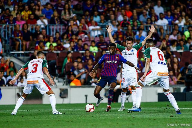 雷蒙:本想模仿詹姆斯霸王步 结果被晓川扑倒了